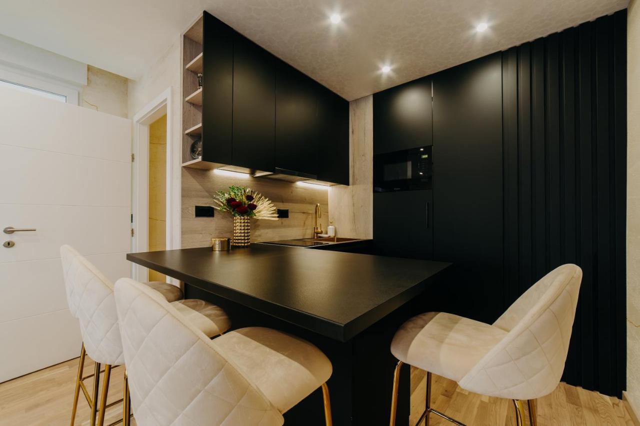 부코바르 Apartman Stari Toranj II 아파트 외부 사진
