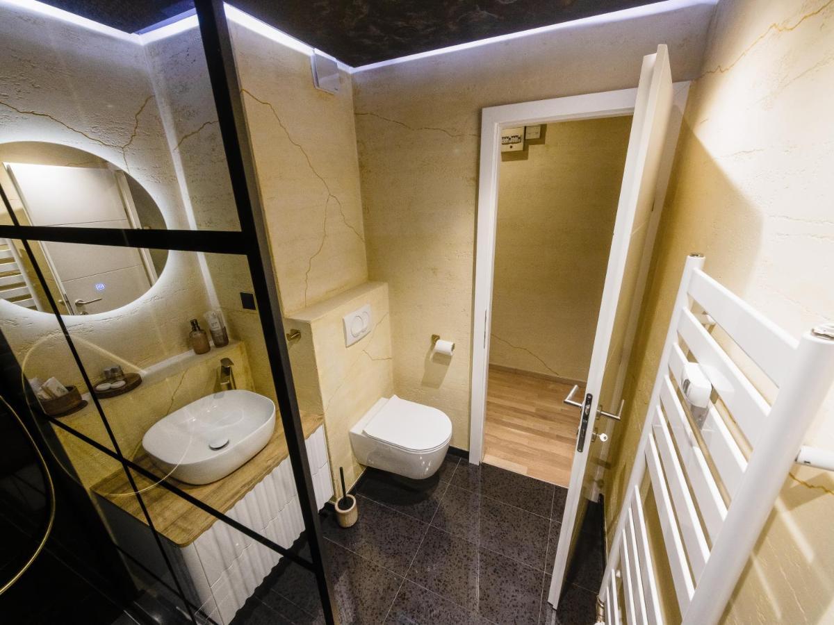 부코바르 Apartman Stari Toranj II 아파트 외부 사진