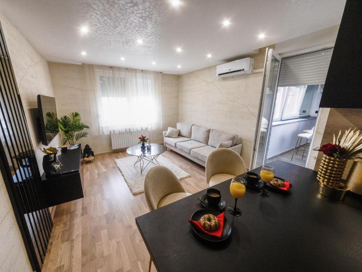 부코바르 Apartman Stari Toranj II 아파트 외부 사진