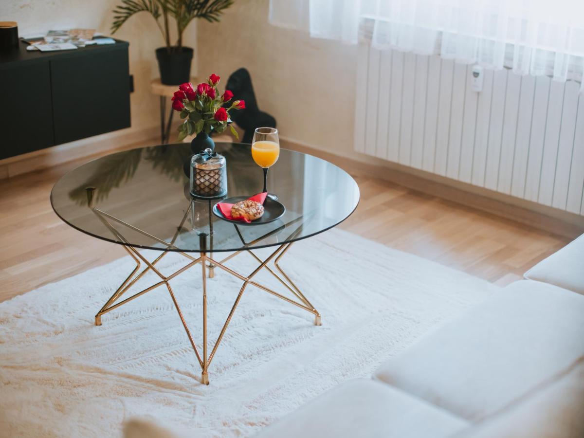 부코바르 Apartman Stari Toranj II 아파트 외부 사진